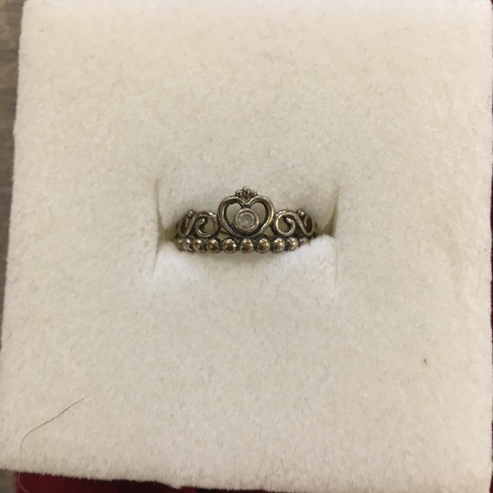 Pandora ring